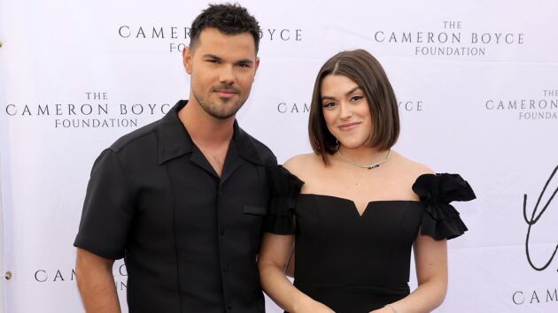 Actor Taylor Lautner, Wife Taylor Lautner Welcome Daughter